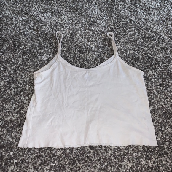 Old navy crop top!! - Picture 2 of 2